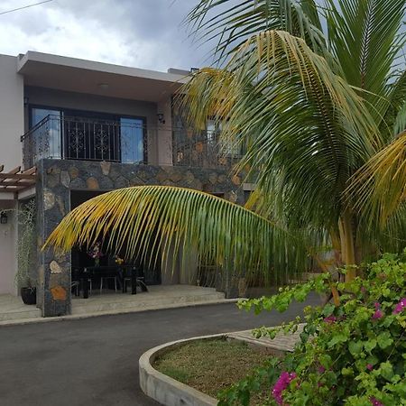 Aux Plaisirs De La Vie Chambre Chez L Habitant Flic-en-Flacq Buitenkant foto